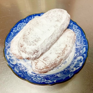 ふわふわ！手ごね揚げパン（粉砂糖）